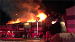Firefighters battle large fire at apartment complex in Arizona